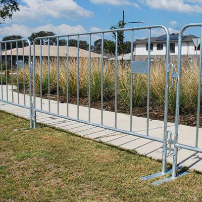 Heavy Outdoor Galvanized Steel Crowd Control Barriers with Both Flat Feet