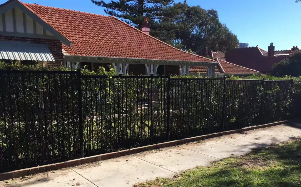 aluminum alloy fence or stainless steel fence