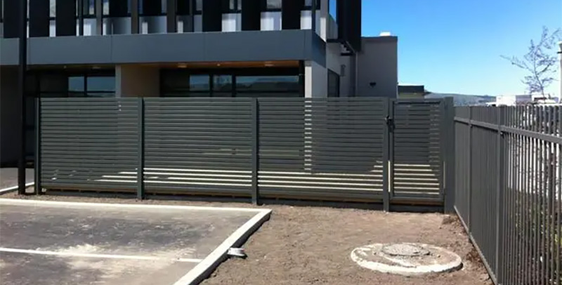 aluminum slat fence