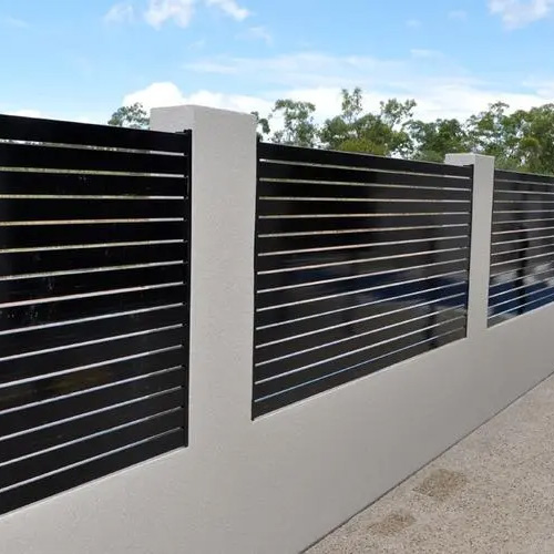 What is aluminium slats fence?