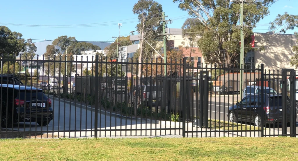 Aluminium Spear Top Fencing Application