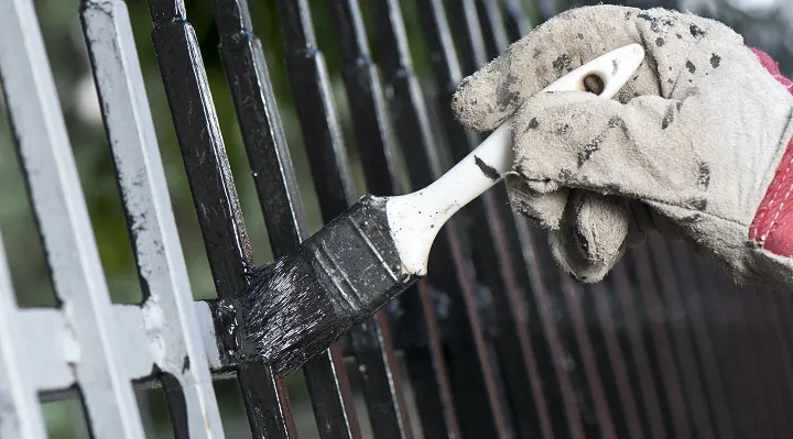 Steel Fence Maintenance