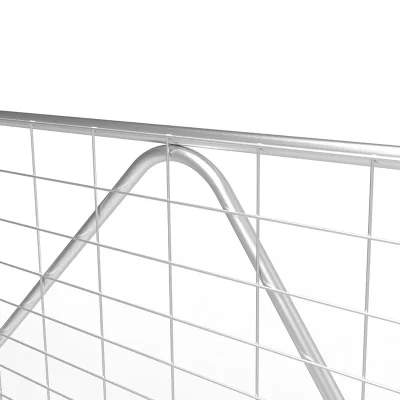 N-Stay Metal Gradient Mesh Farm Gate Detail