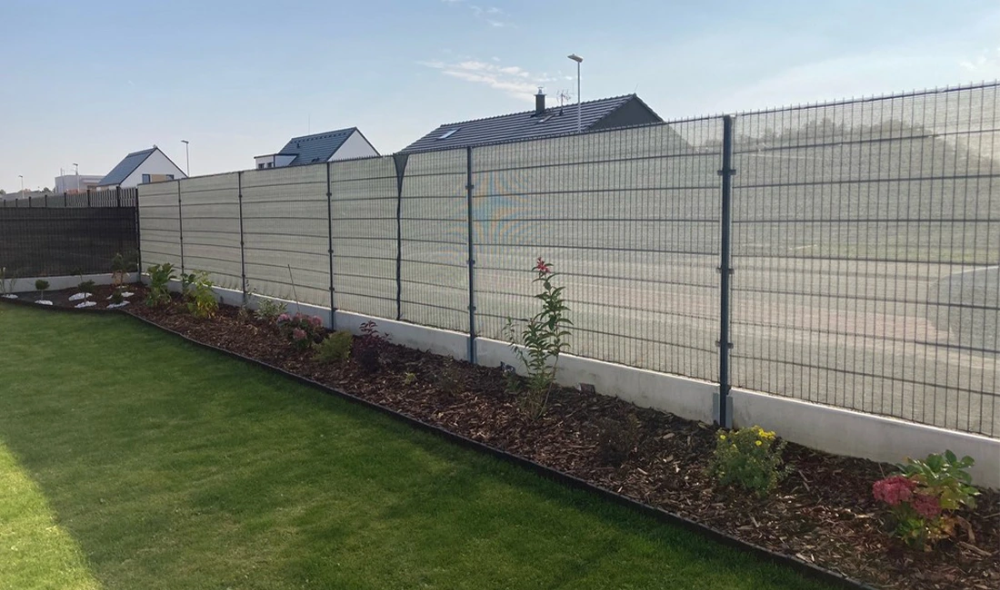 Double Wire Mesh Fence for Residential Area