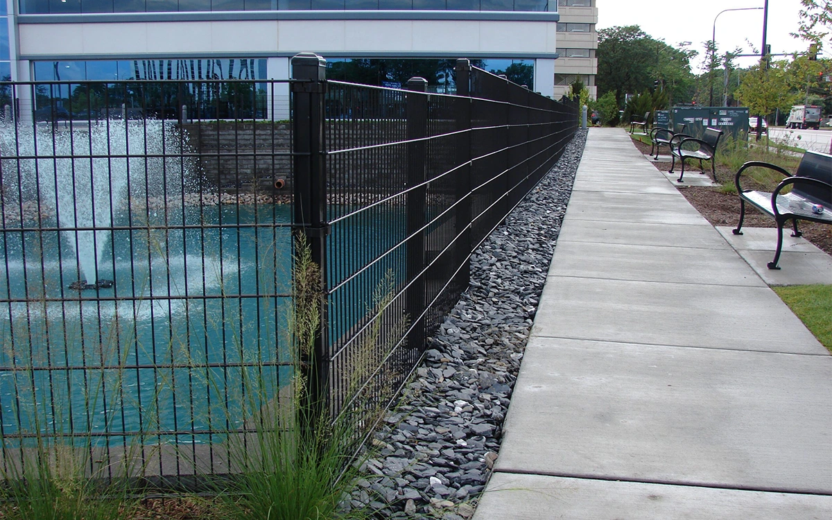 Double Wire Mesh Fence for Security Protection