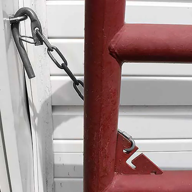 Lockable Chain Catch Application