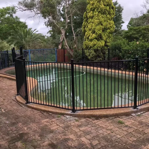 Aluminum Pool Fence Brackets application
