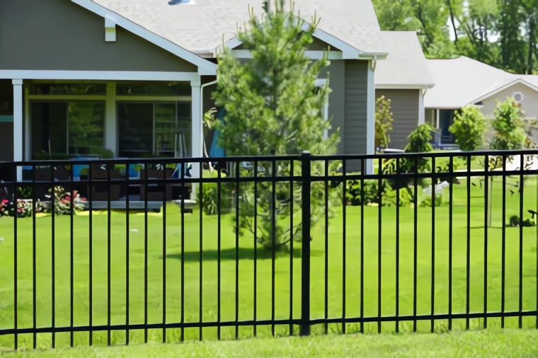 outdoor Flat top Rackable Fence 