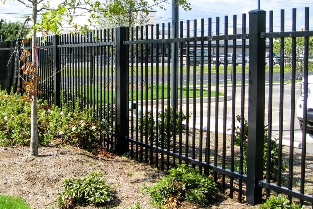 Rod Top Rackable Fence Panels