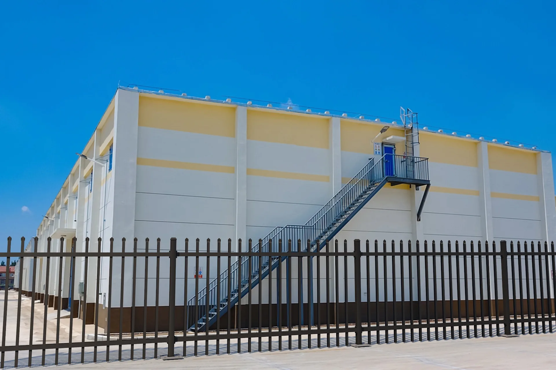 Spear Top Fence