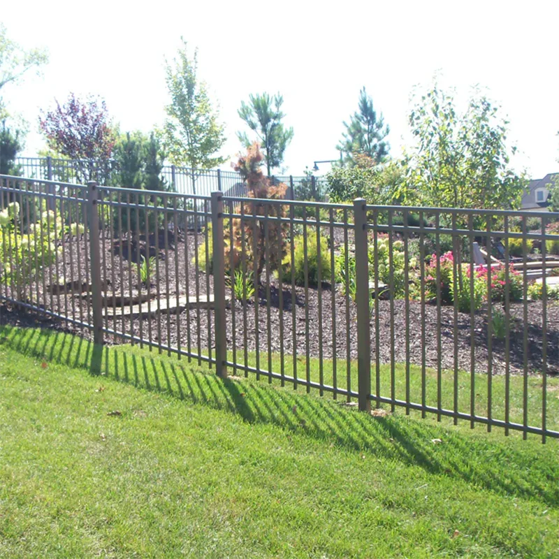 Steel Flat Top Rackable Fence Application