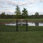3 Rails Flat Top Aluminum Gate Application