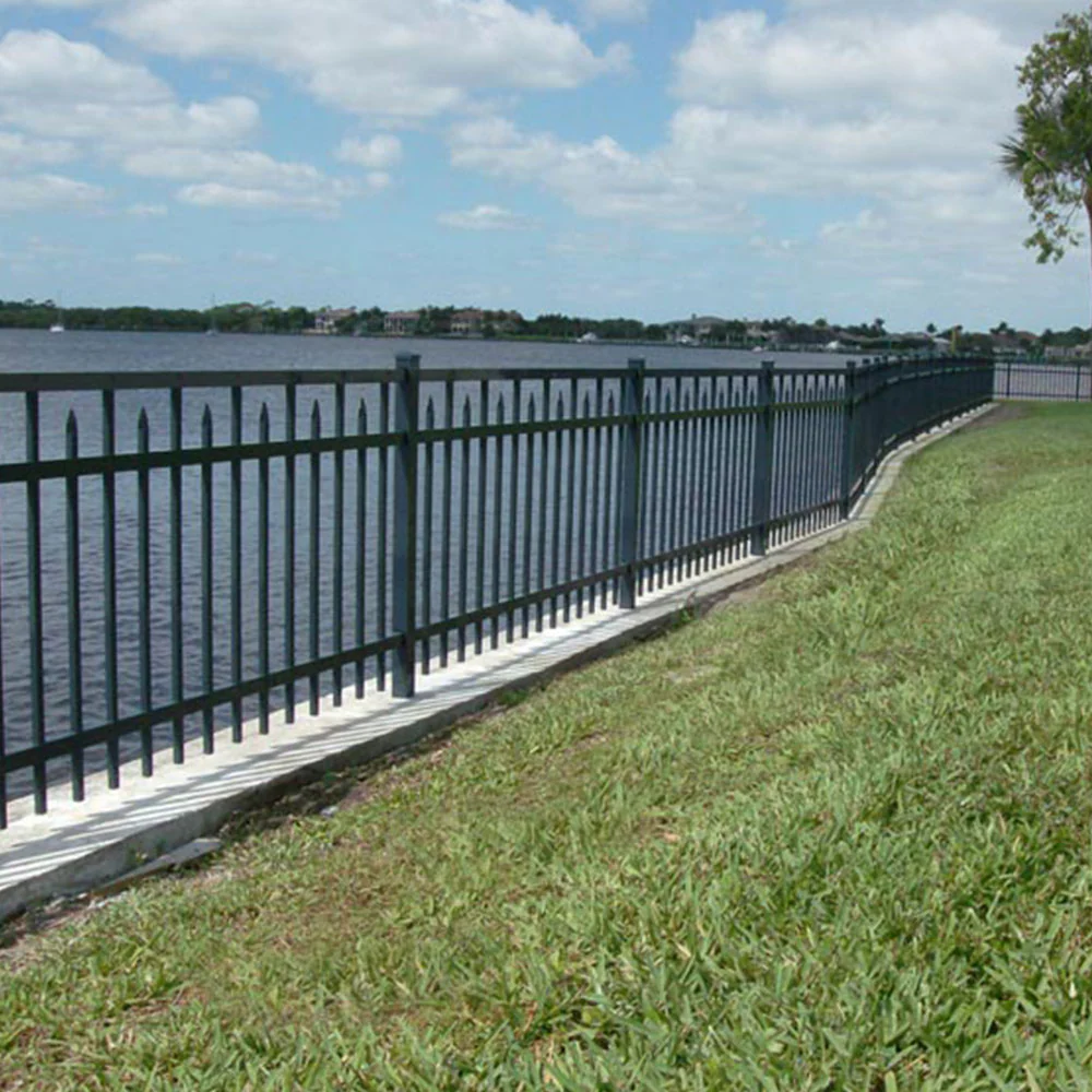 Aluminum Flat Top Fence With Spear application
