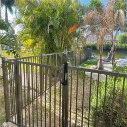 Aluminum Flat Top Gate Application