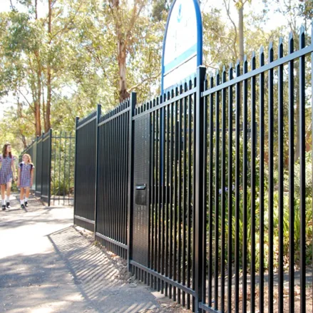 Steel Commercial Spear Top Gate application