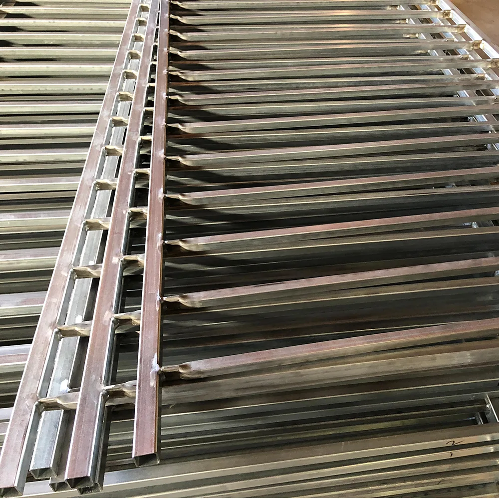 Steel Welded Residential Biasable Fence Detail