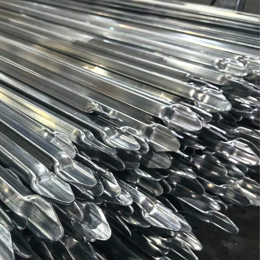 spear top detail