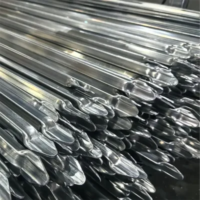 spear top detail