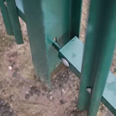palisade fence posts