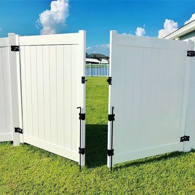 Vinyl Flat Post Cap in vinyl fence gate